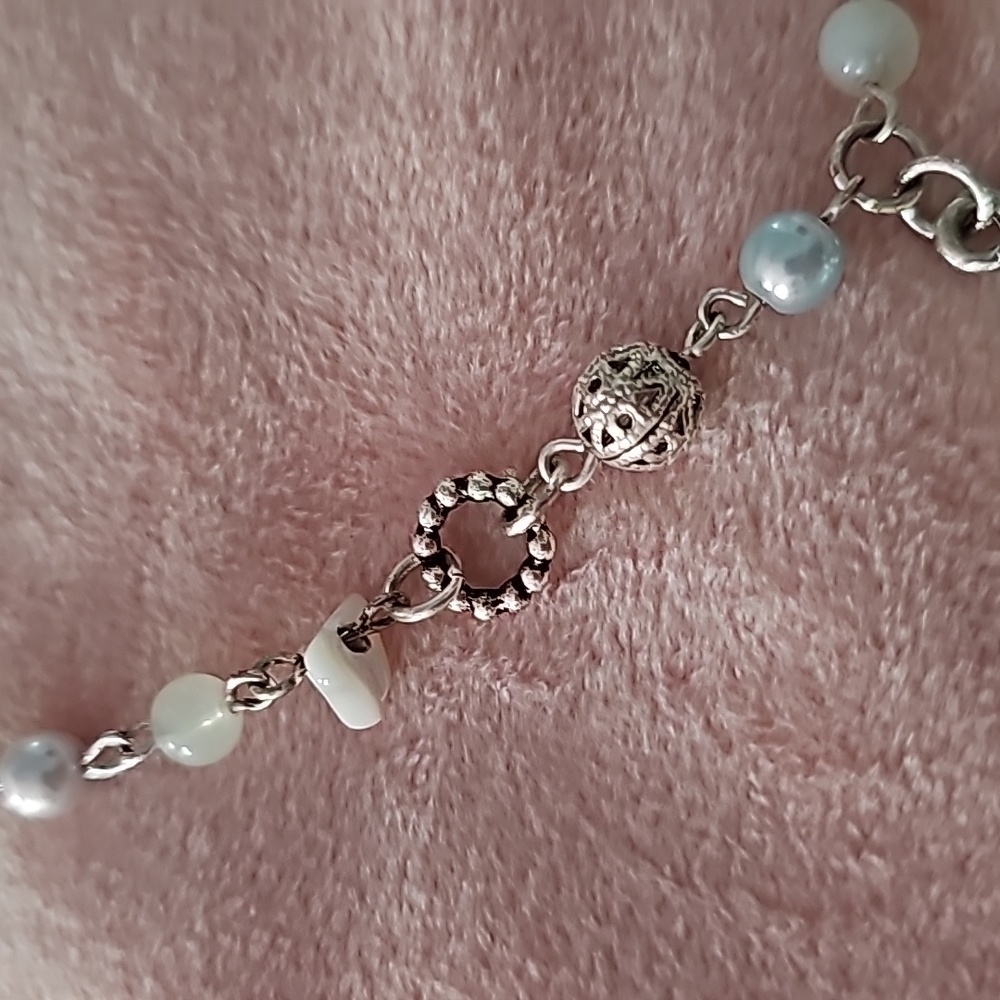 Vintage Avon detailed necklace - Picture 3 of 6